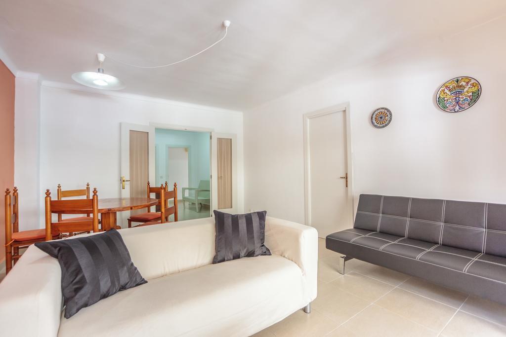 Apartamentos Obrador Colonia de Sant Jordi Стая снимка